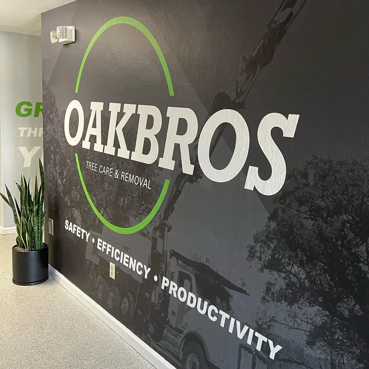 Retail wall wrap Chicago — Oak Bros