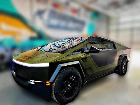 Custom Tesla wrap by Chicago Fleet Wraps