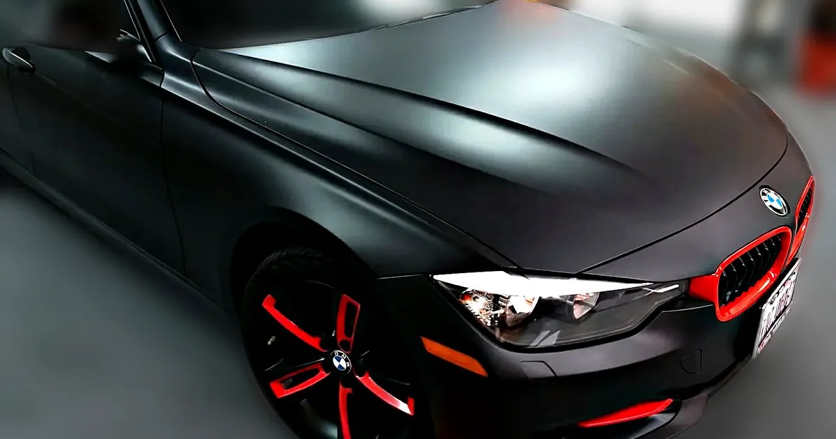 Matte and gloss vehicle wraps compared by Chicago Fleet Wraps