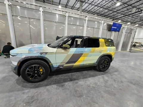 R2s Geometric Launch Rivian wrap by Chicago Fleet Wraps
