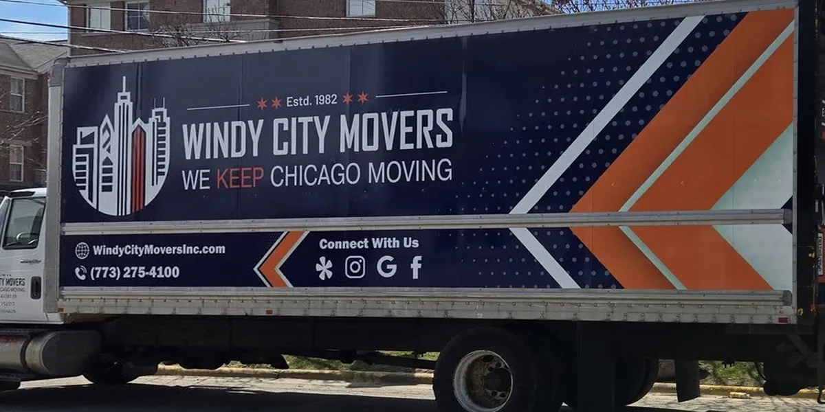 Windy City Movers box truck wrap - Moving company fleet graphics